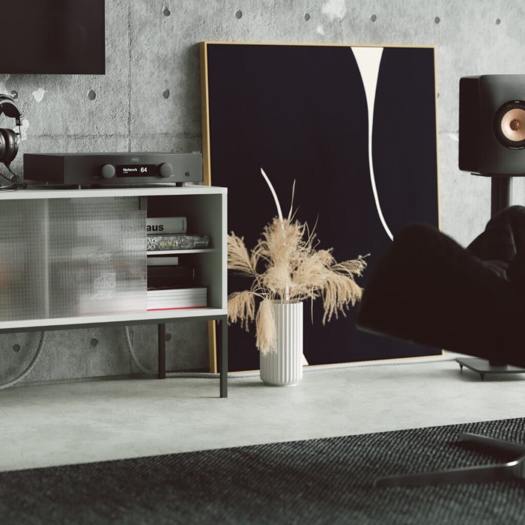 Hegel H95 streaming integrated amplifier with KEF LS50 Meta speakers