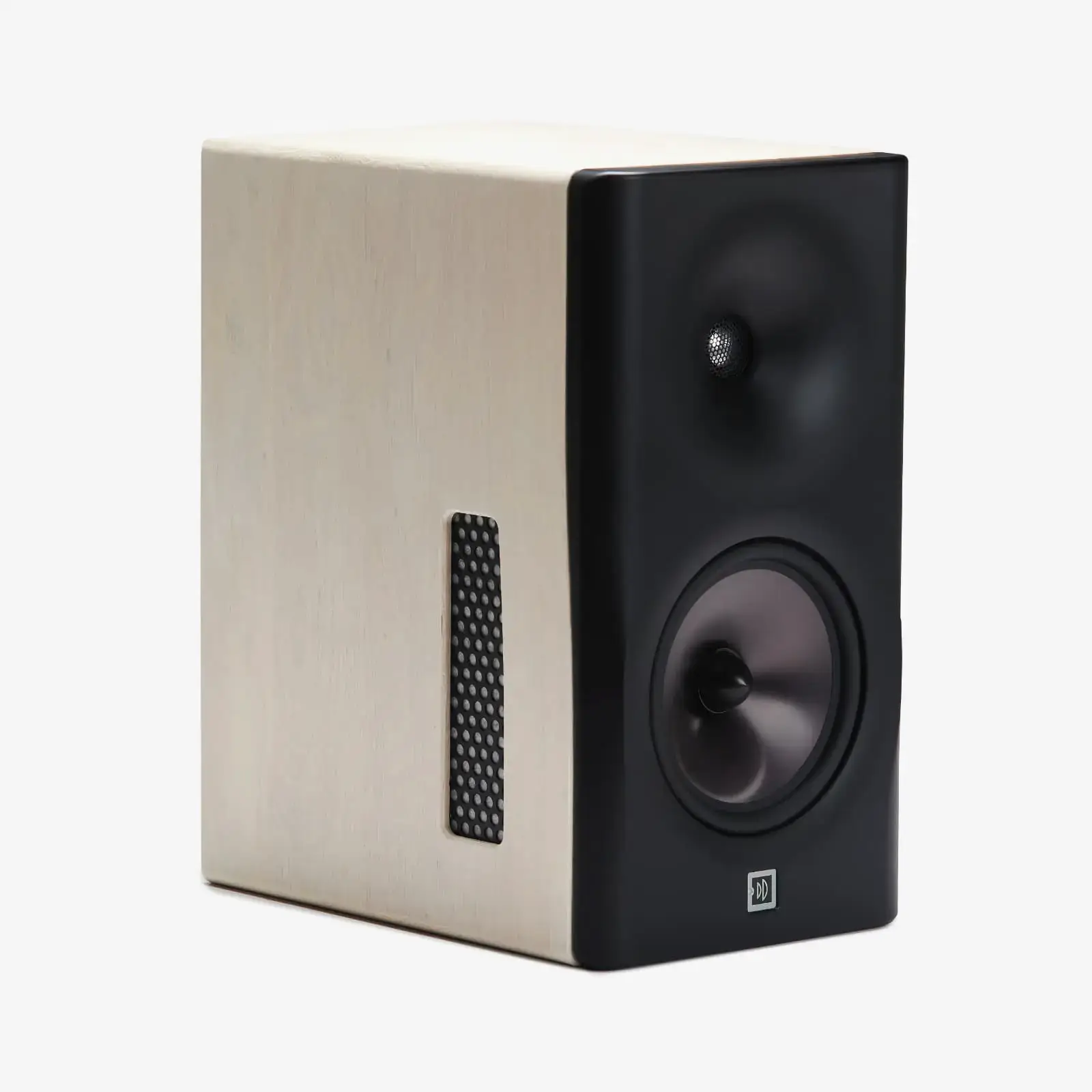 Dutch & Dutch 8c in white oak with black front baffle