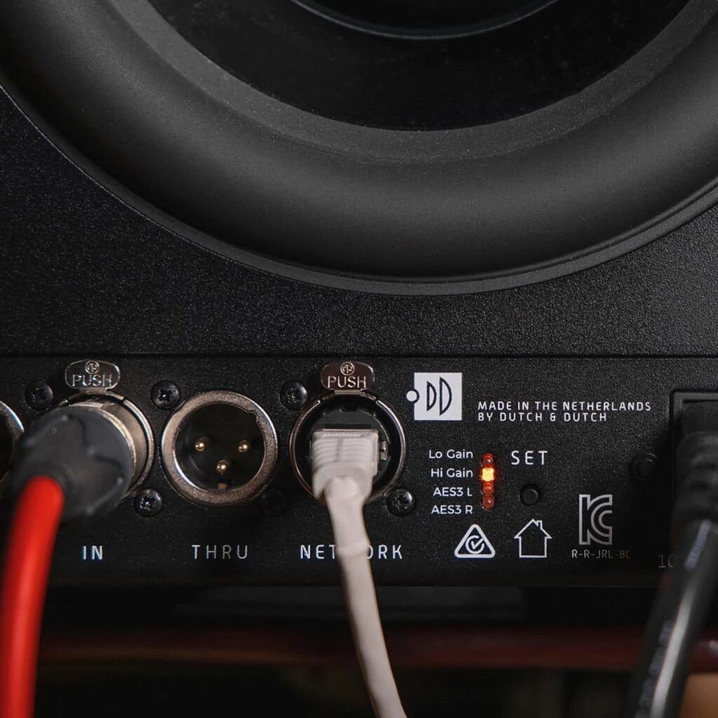 Dutch & Dutch 8c rear panel sockets