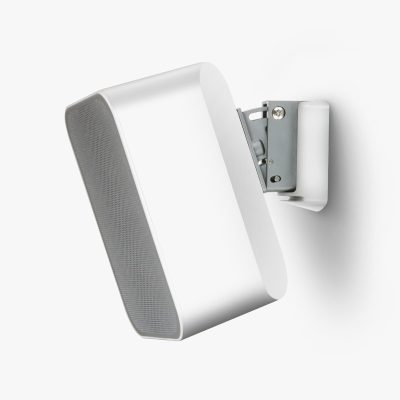 Bluesound Pulse Flex on wall bracket