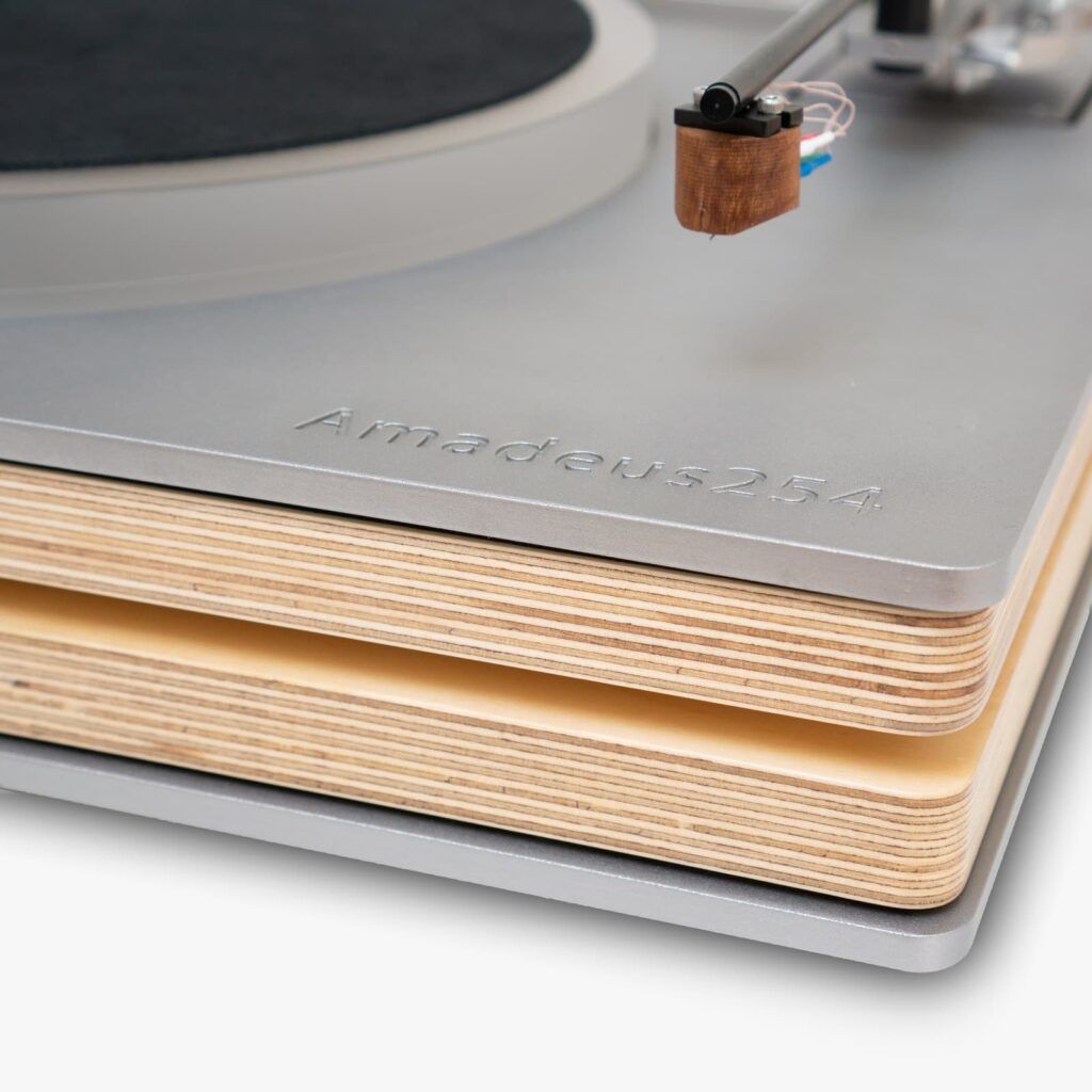 Well Tempered Lab Amadeus 254 GT turntable in aluminium finish