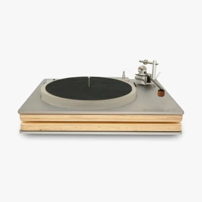 Well Tempered Lab Amadeus 254 GT turntable in aluminium finish