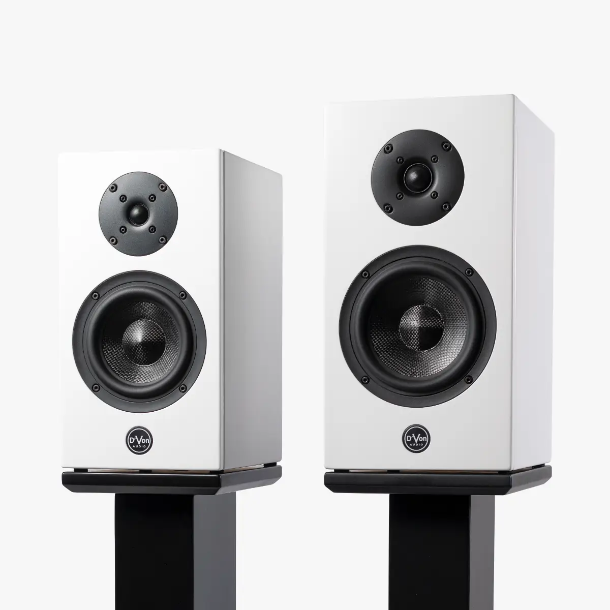 D'Von Audio Aurora SQ-10 and SQ-20 standmount speakers in white finish