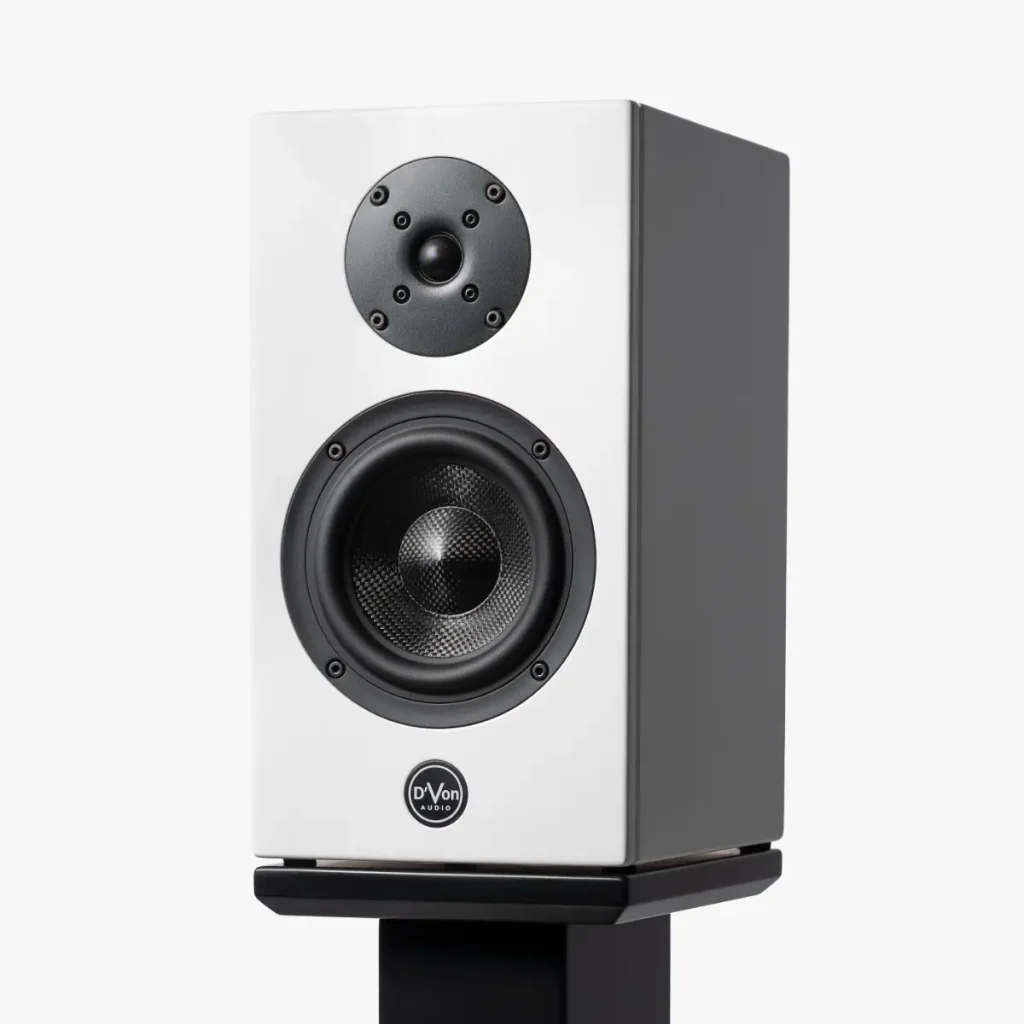 D'Von Audio SQ-10 standmount speaker in white finish