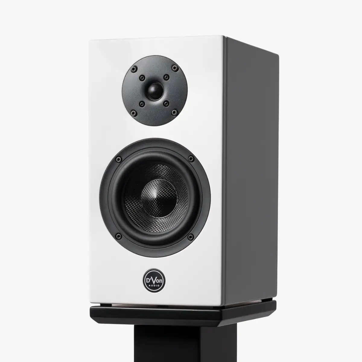 D'Von Audio SQ-10 standmount speaker in white finish